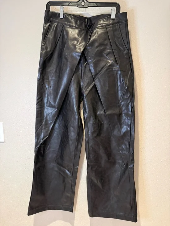 Uoozee Chic Black Faux Leather Wide Leg Trousers - High Waisted Size Large - Picture 2 of 8